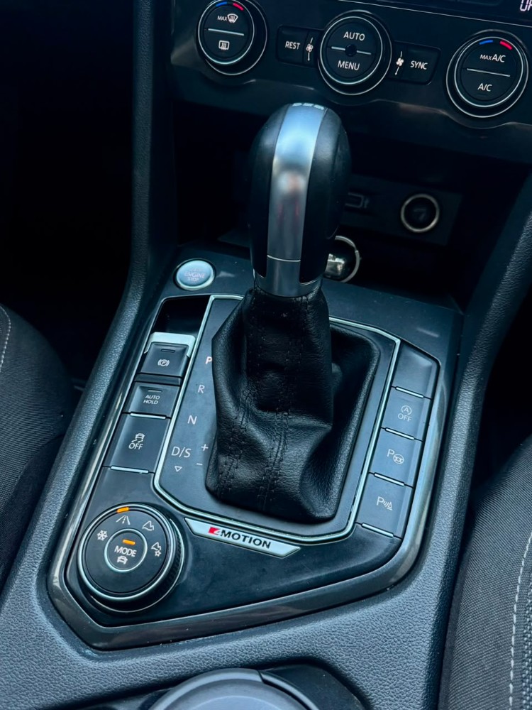 Volkswagen Tiguan COMFORTLINE 2.0 TSI MOTION 7 ASIENTOS — foto 13